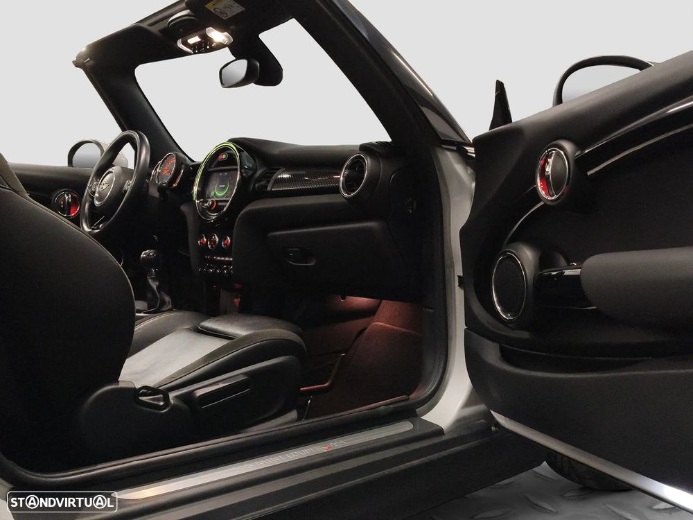 MINI Cabrio Cooper S - 38