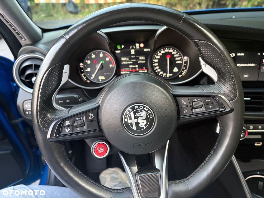 Alfa Romeo Giulia - 4