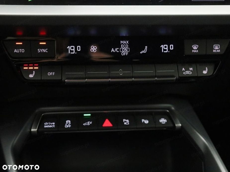 Audi A3 Sportback - 13