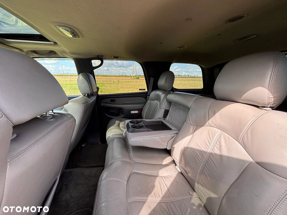 Chevrolet Tahoe 5.3 4WD - 23