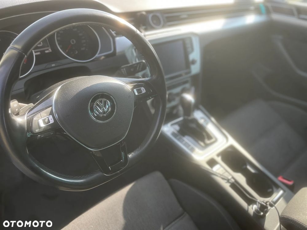 Volkswagen Passat 2.0 TDI BMT Highline DSG - 4