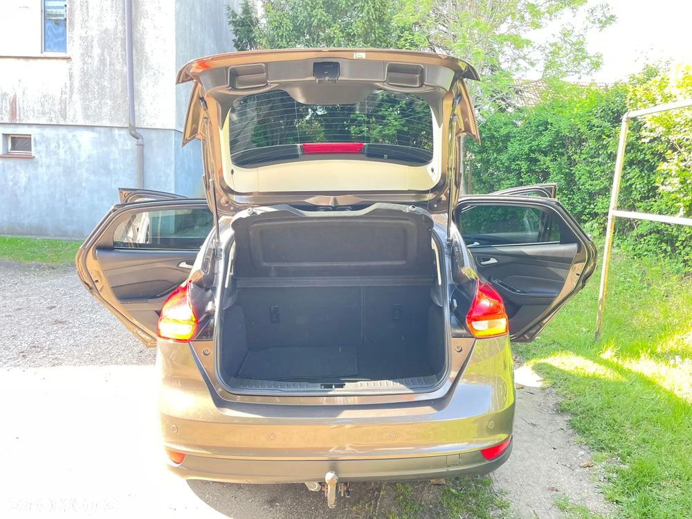 Ford Focus 1.6 SYNC Edition - 23
