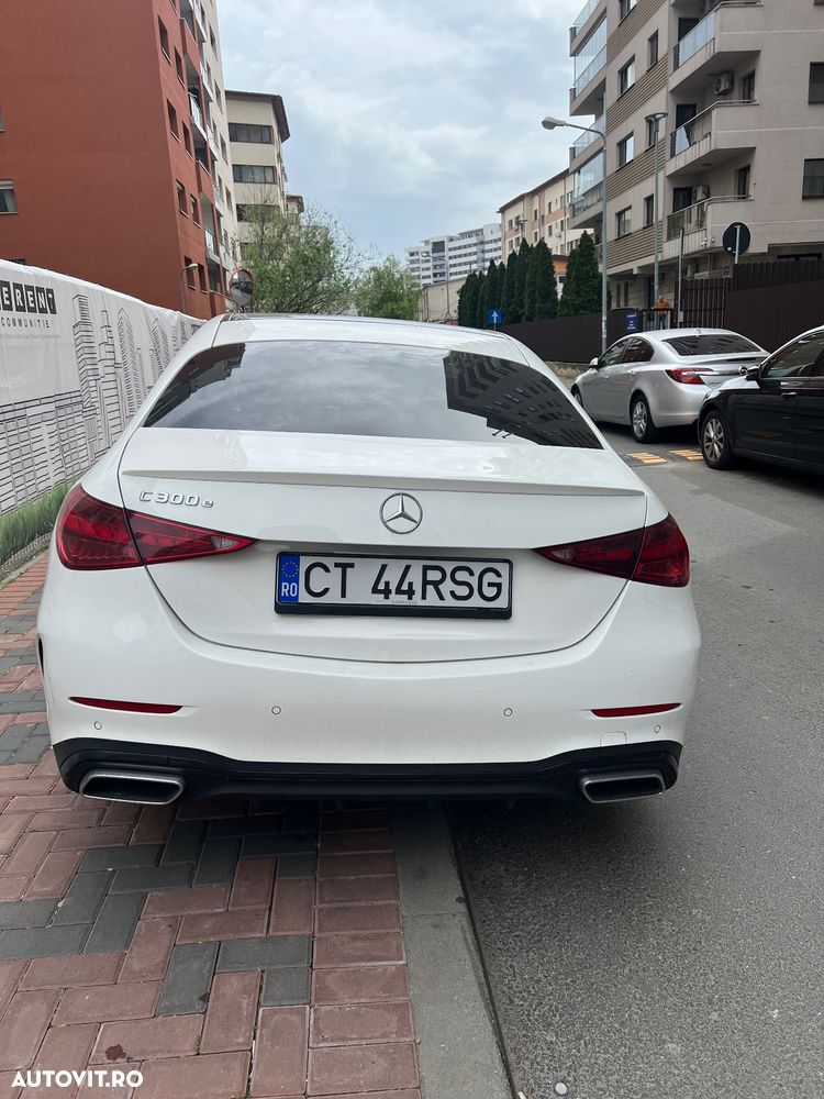 Mercedes-Benz C - 4