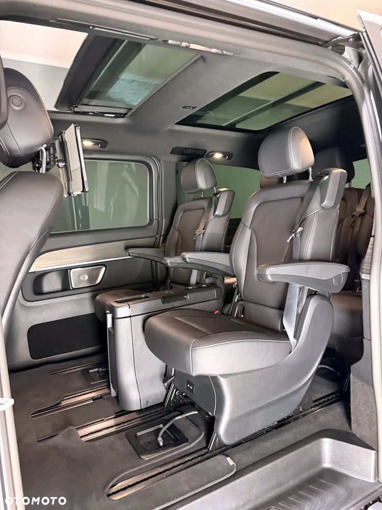 Mercedes-Benz Klasa V 300 d 4-Matic 9G-Tronic Exclusive (długi) - 12