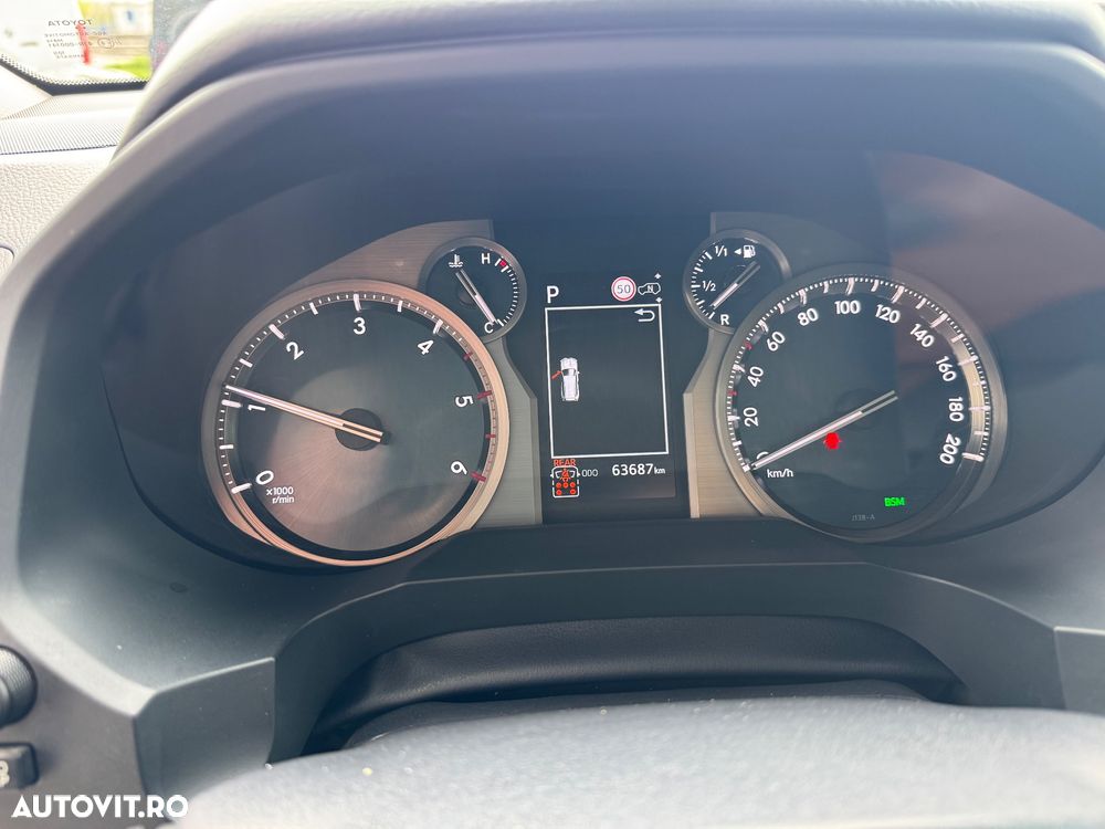 Toyota Land Cruiser - 8