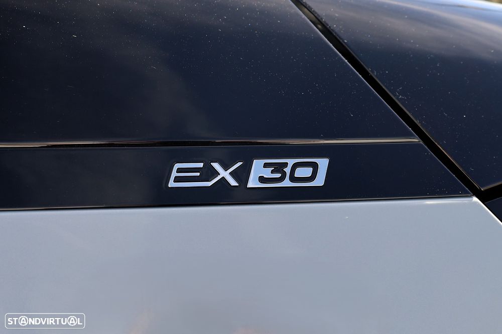 Volvo EX30 51 kWh Single Motor Plus - 28