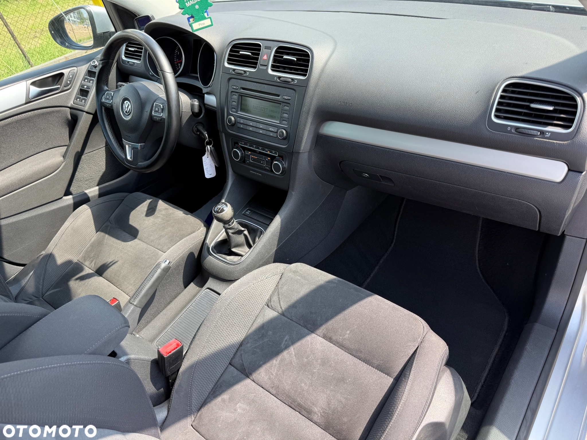 Volkswagen Golf 1.2 TSI BlueMotion Technology Comfortline - 22