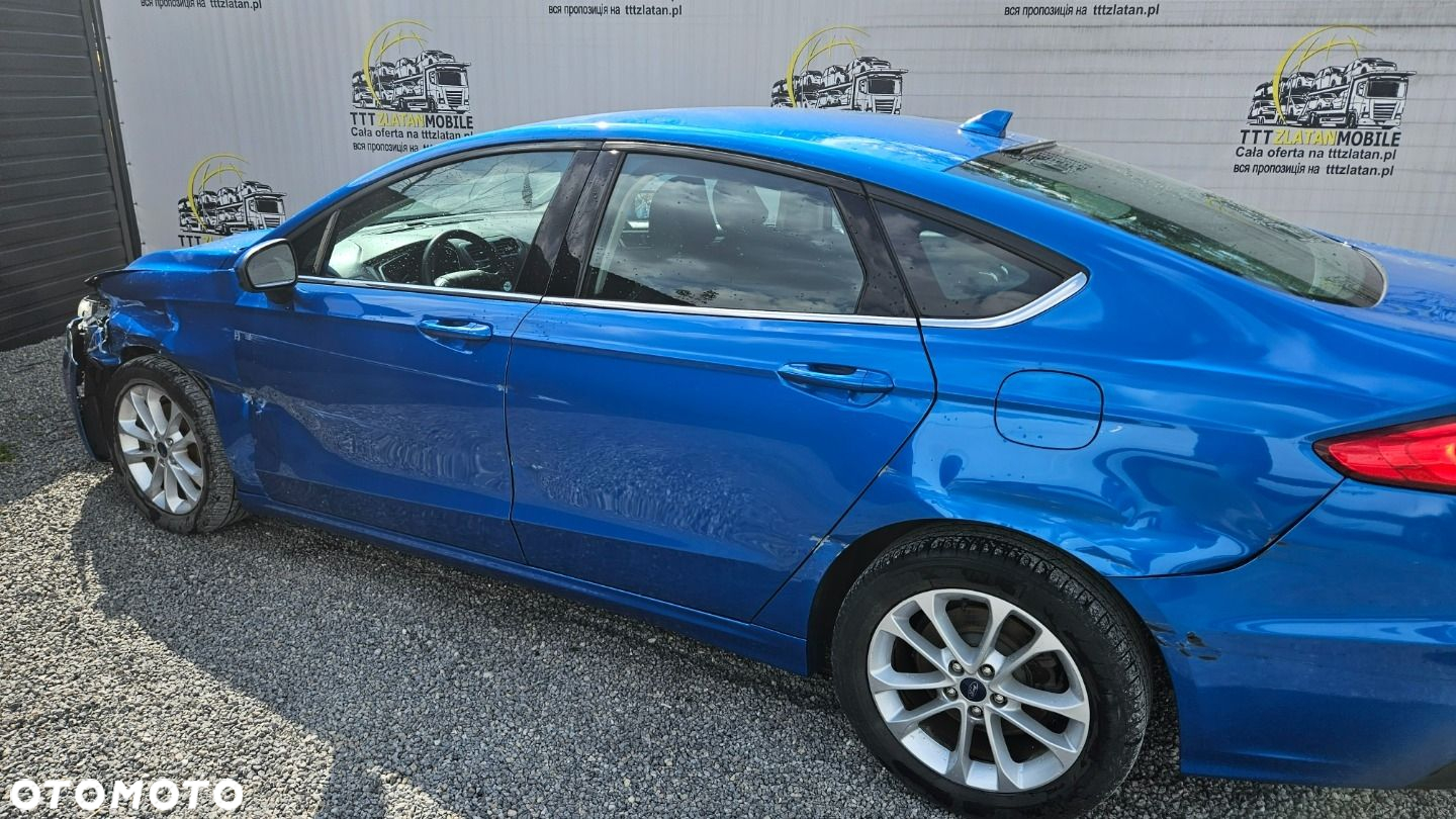 Ford Fusion - 21