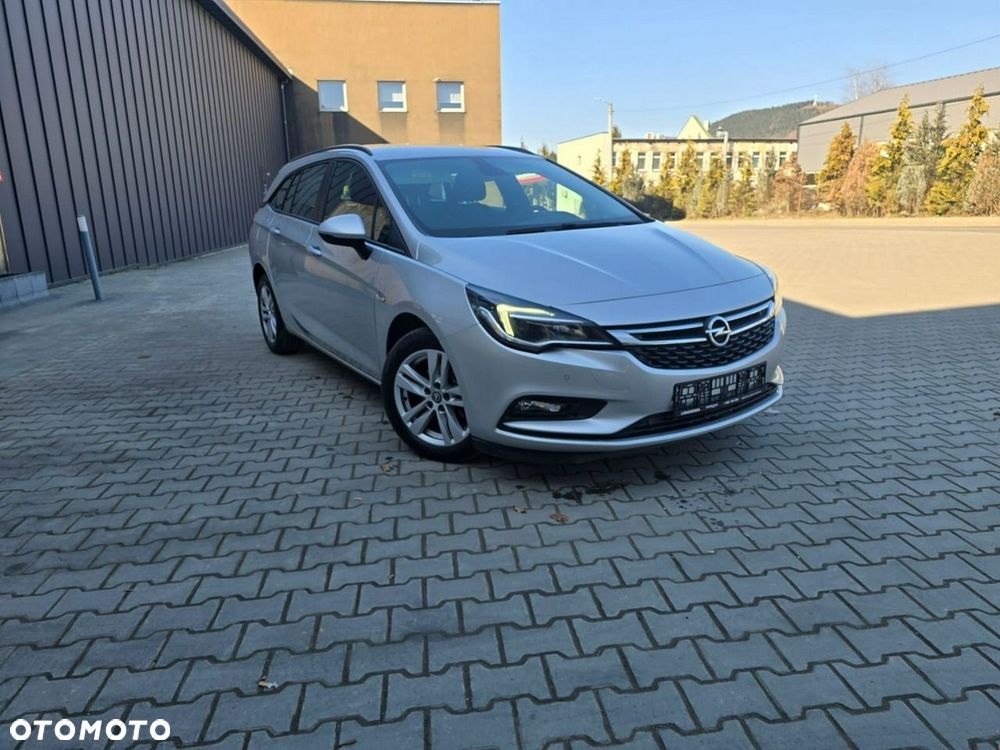 Opel Astra - 2