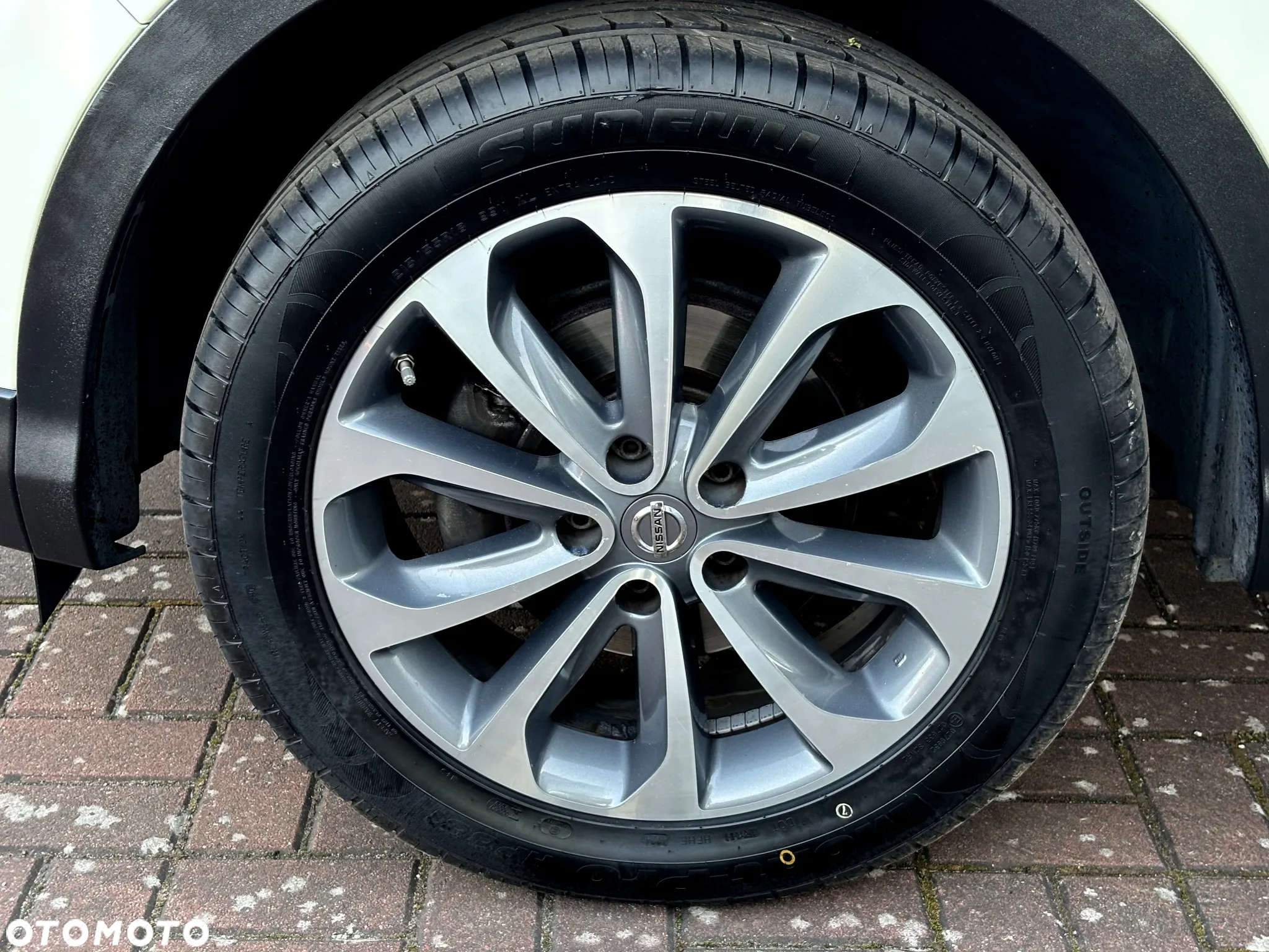 Nissan Qashqai 1.6 dCi Xtronic ACENTA - 27