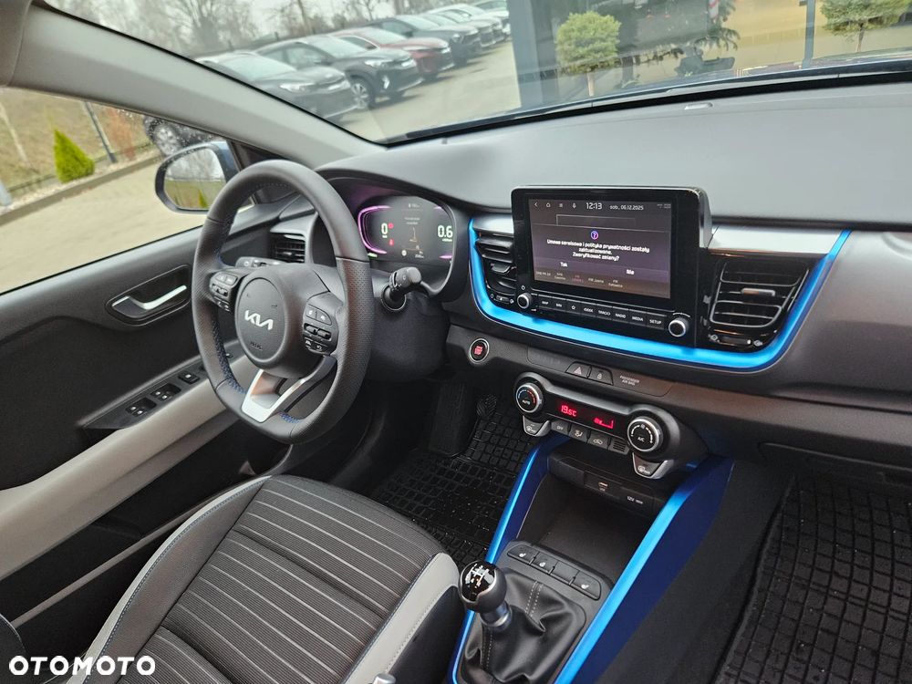 Kia Stonic 1.2 L - 8