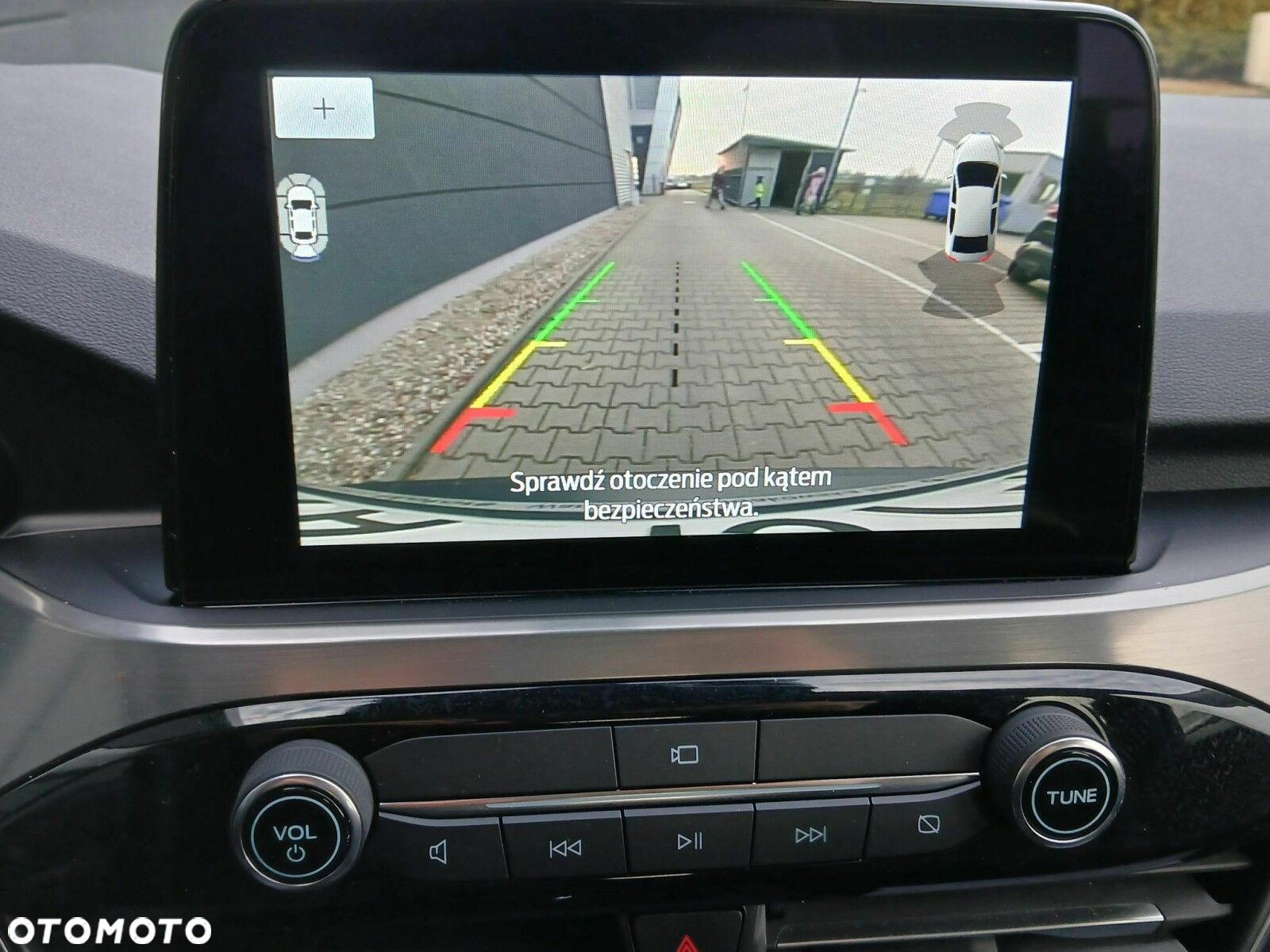 Ford Kuga 1.5 EcoBoost FWD Titanium - 25