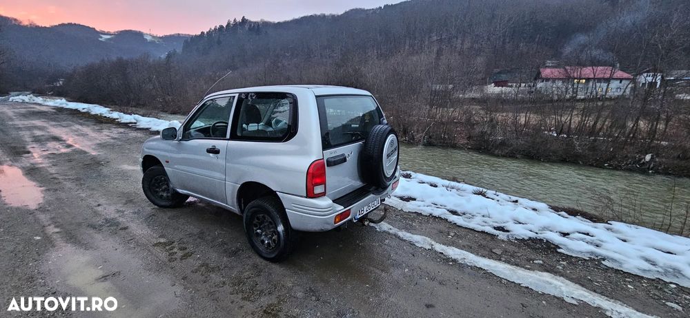 Suzuki Grand Vitara 1.6 - 2