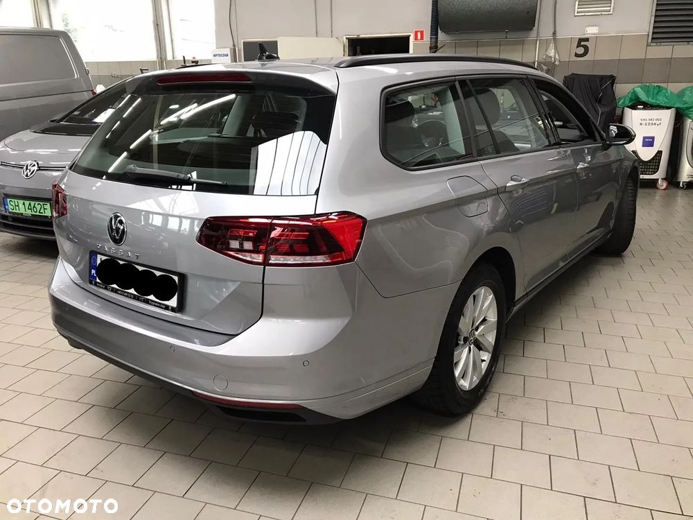 Volkswagen Passat 1.5 TSI EVO Essence DSG - 3