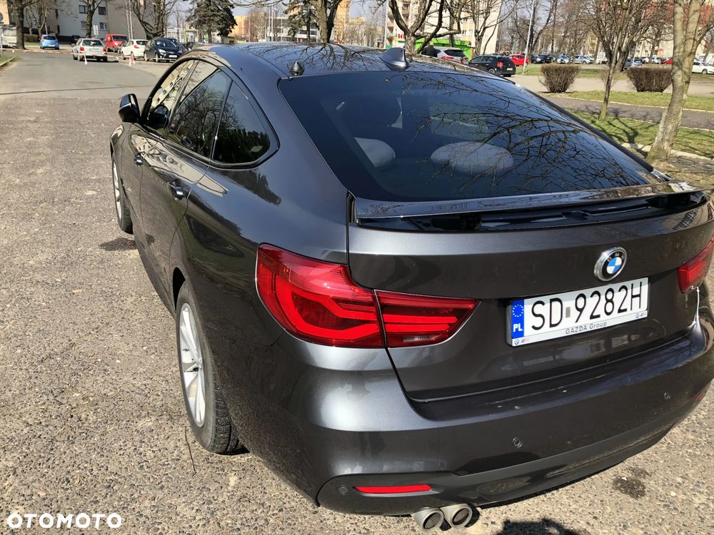 BMW 3GT 320i xDrive M Sport - 3