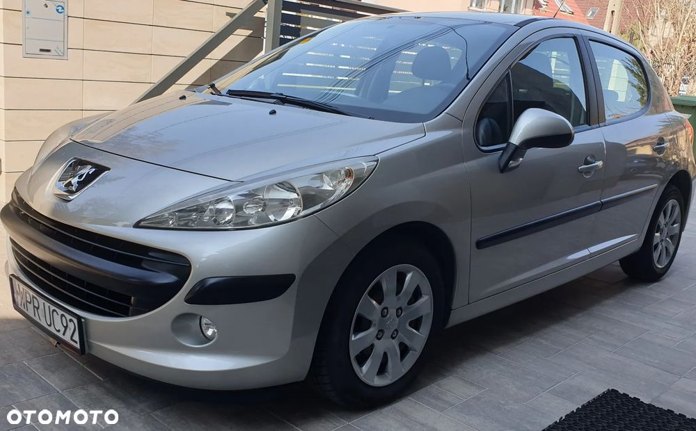 Peugeot 207 1.4 16V Trendy - 2