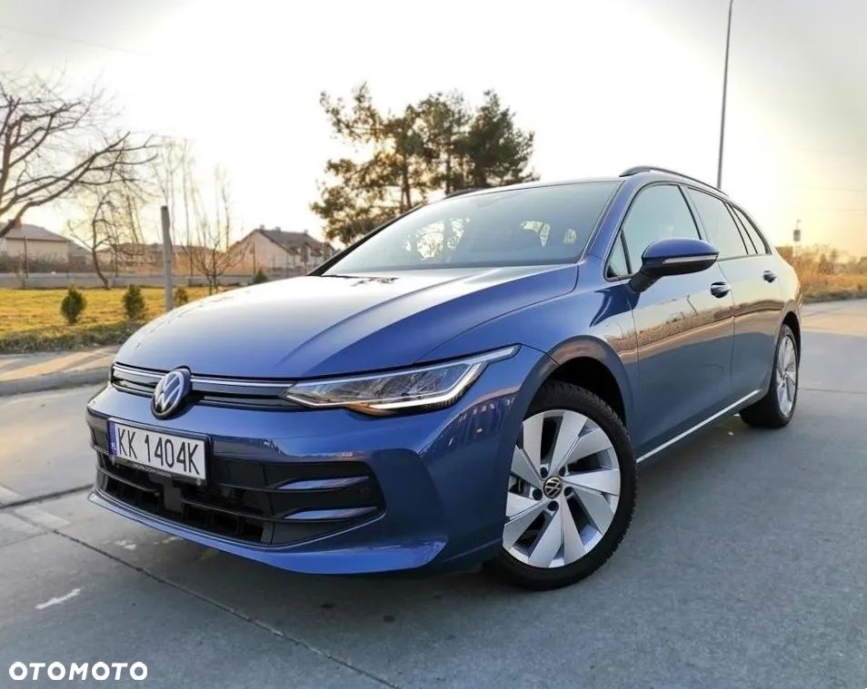 Volkswagen Golf - 1