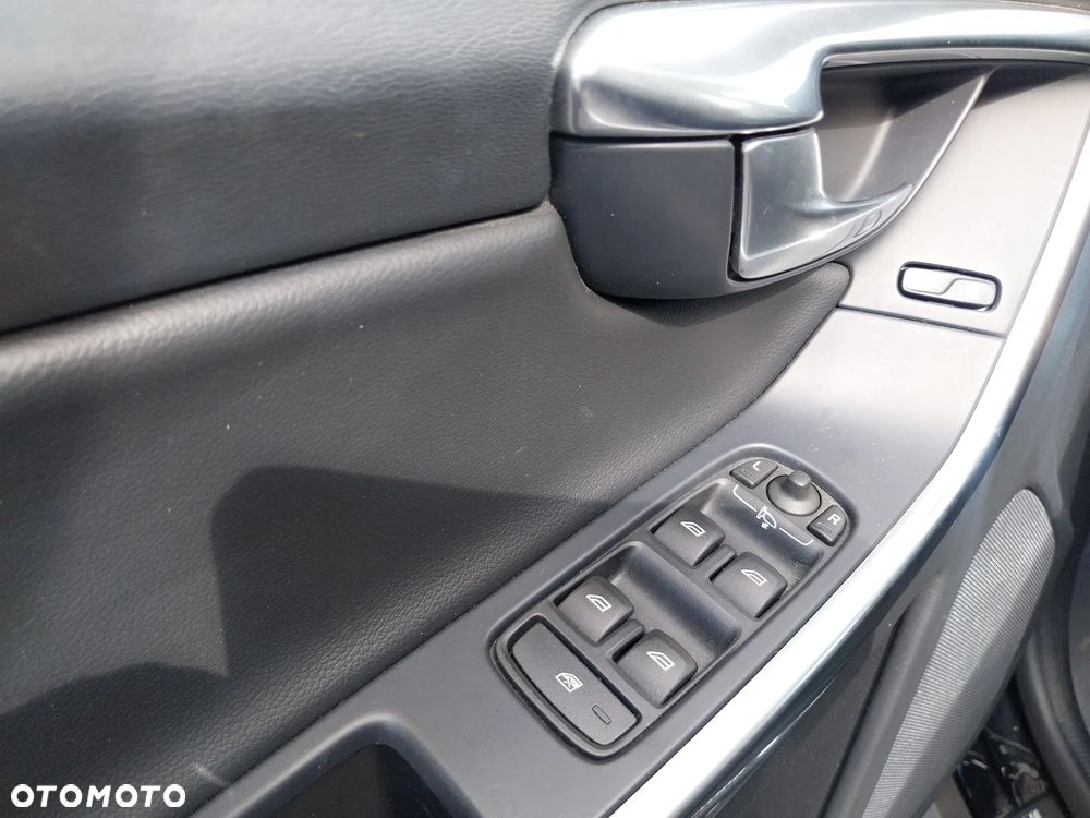 Volvo XC 60 - 19