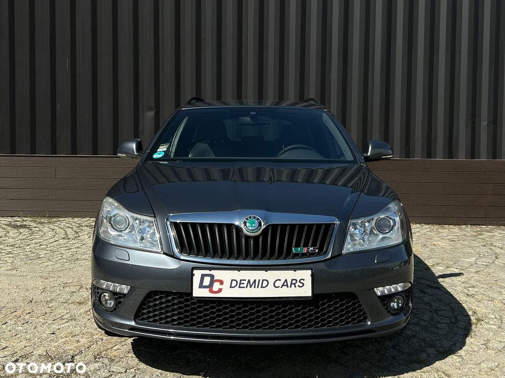 Skoda Octavia 2.0 TSI DSG RS - 8