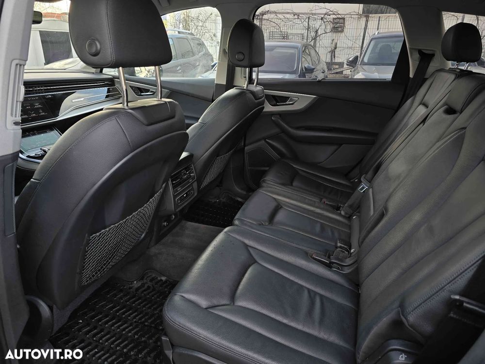 Audi Q7 - 17