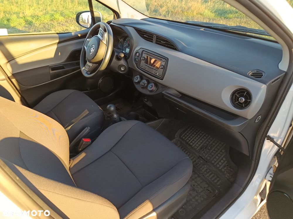 Toyota Yaris - 4