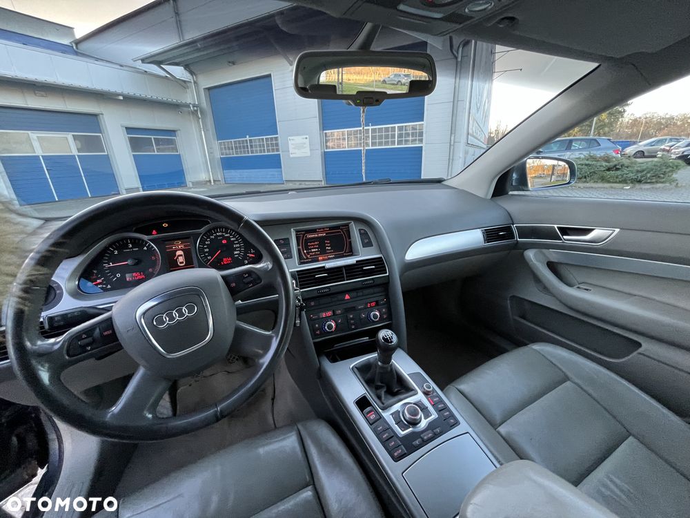 Audi A6 Avant - 16