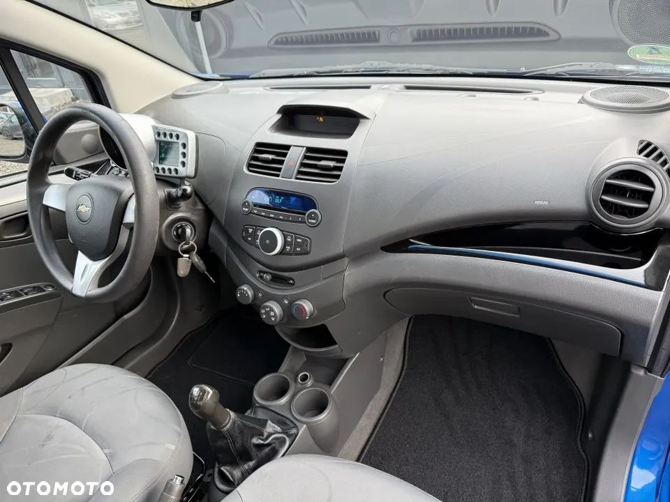 Chevrolet Spark 1.2 LTZ - 28