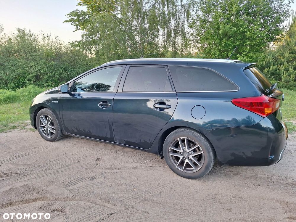 Toyota Auris 1.8 HSD Luna - 5