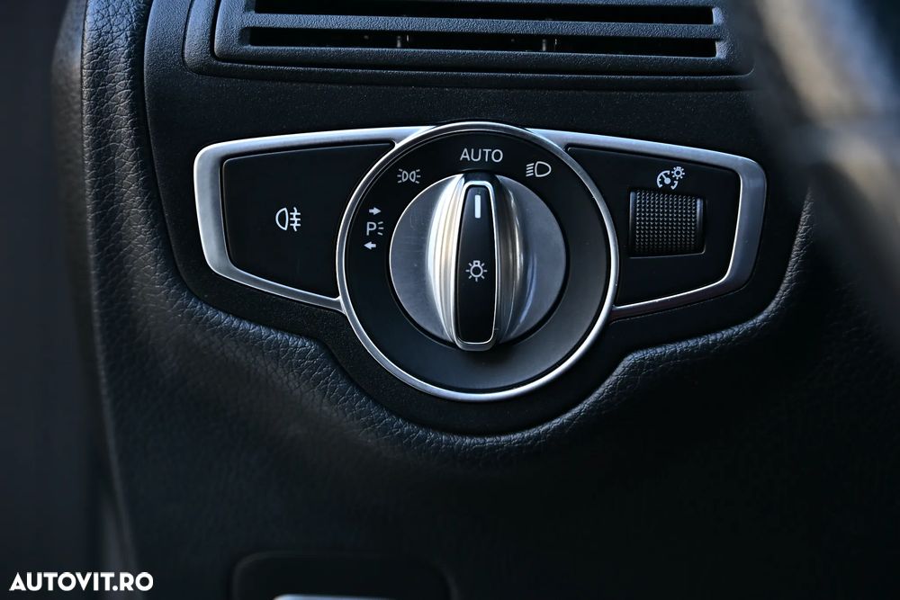 Mercedes-Benz GLC Coupe 220 d 4Matic 9G-TRONIC AMG Line Plus - 36