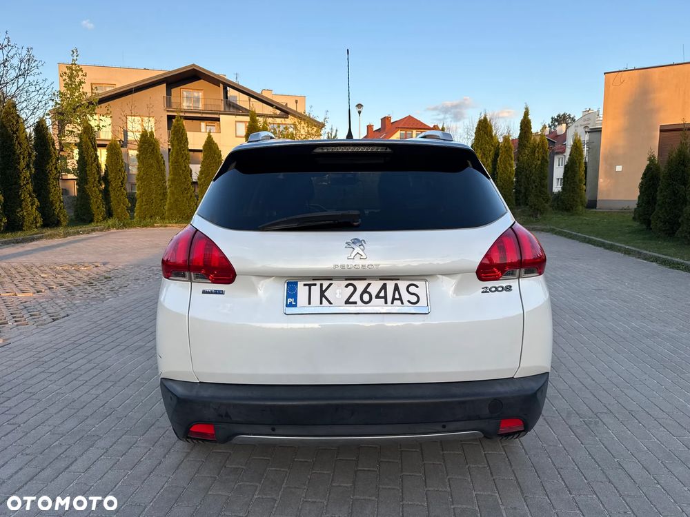 Peugeot 2008 BlueHDi 100 STOP & START Style - 7