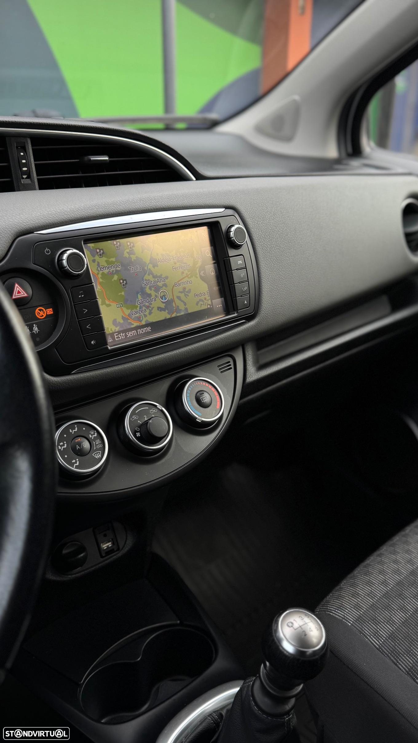 Toyota Yaris 1.4 D-4D Comfort+P.Style - 17
