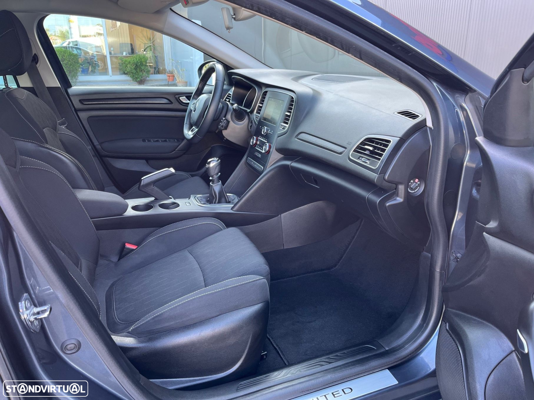 Renault Mégane Sport Tourer 1.5 dCi Limited - 25
