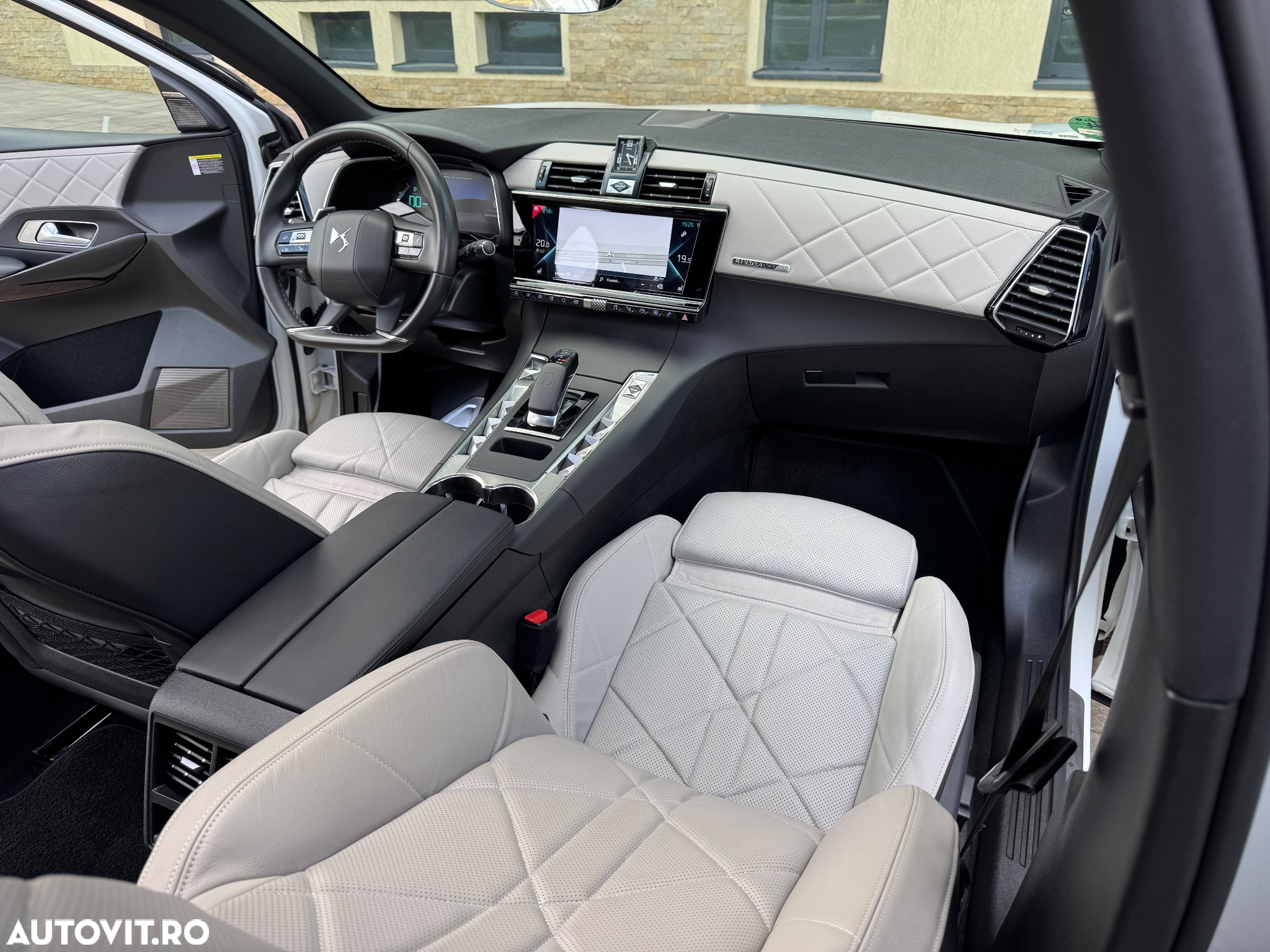 DS Automobiles DS 7 Crossback DS7 Crosback 1.6 PHeV AWD 300 EAT8 Rivoli - 4