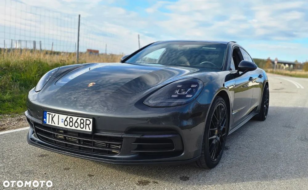 Porsche Panamera - 3