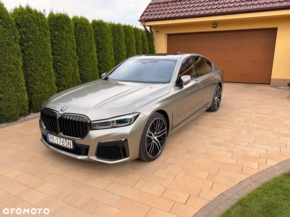 BMW Seria 7 740d xDrive mHEV - 11