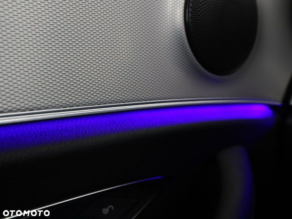 Mercedes-Benz Klasa E 250 9G-TRONIC Avantgarde - 39
