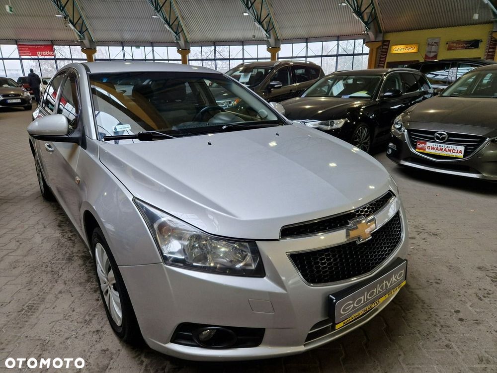 Chevrolet Cruze 1.6 LS - 1