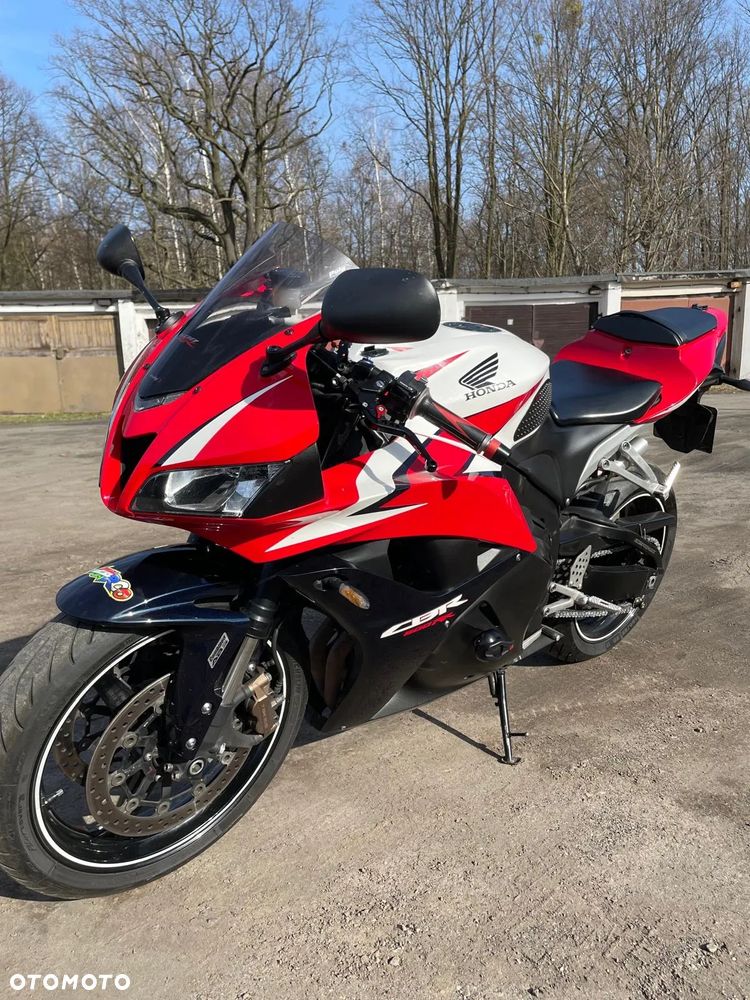 Honda CBR - 1