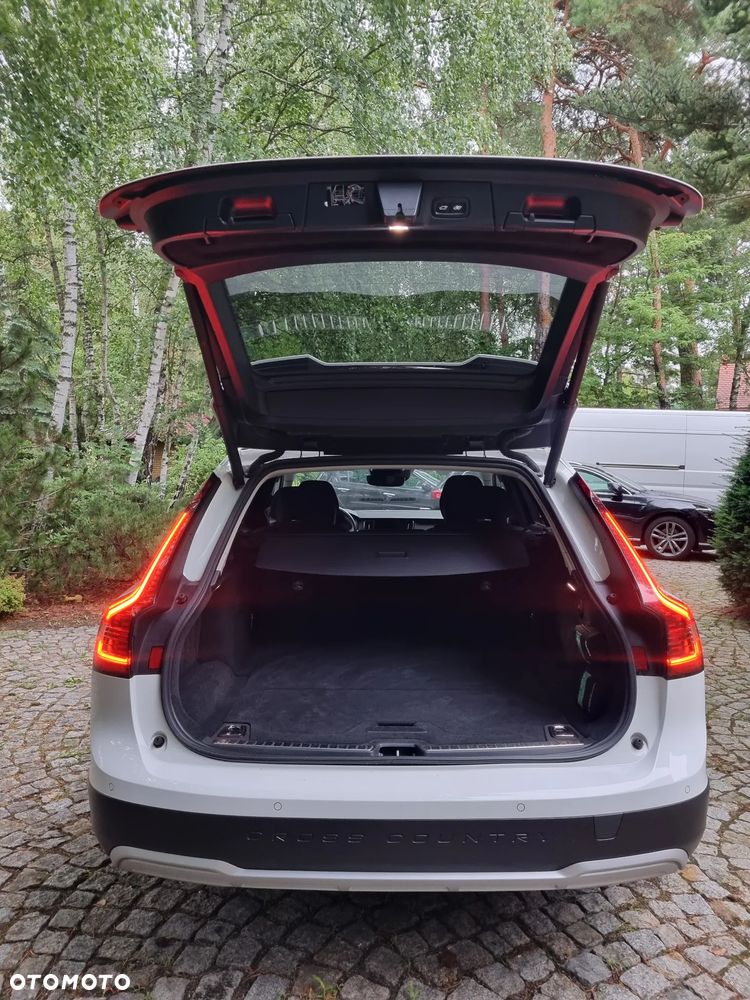 Volvo V90 Cross Country B5 D AWD Pro - 10
