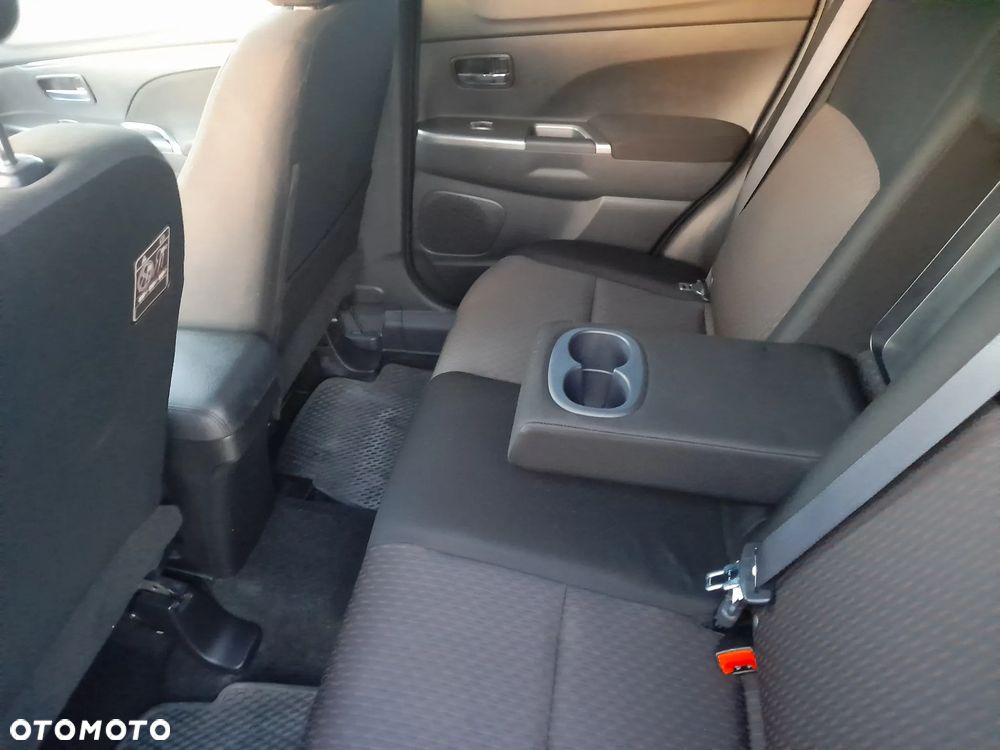 Mitsubishi ASX - 16