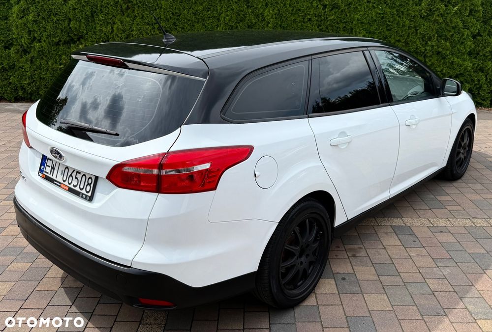 Ford Focus 1.5 TDCi Black Edition - 5