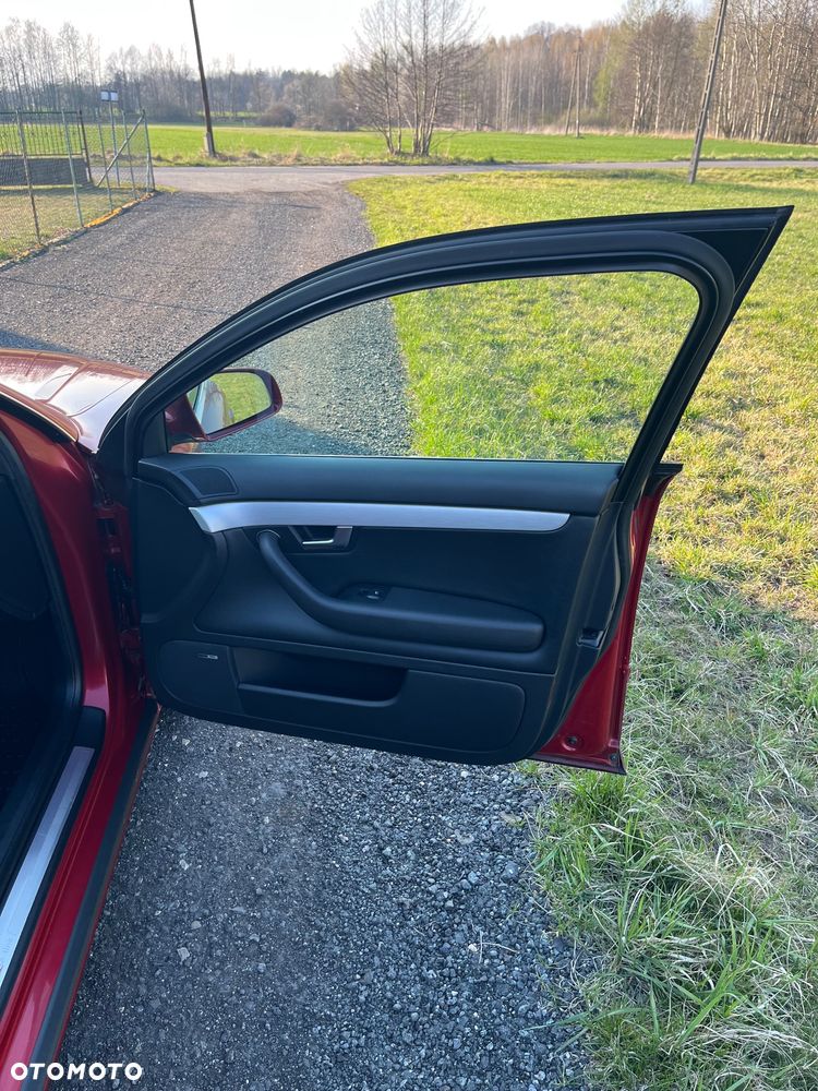 Audi A4 Avant 2.0 TDI - 29