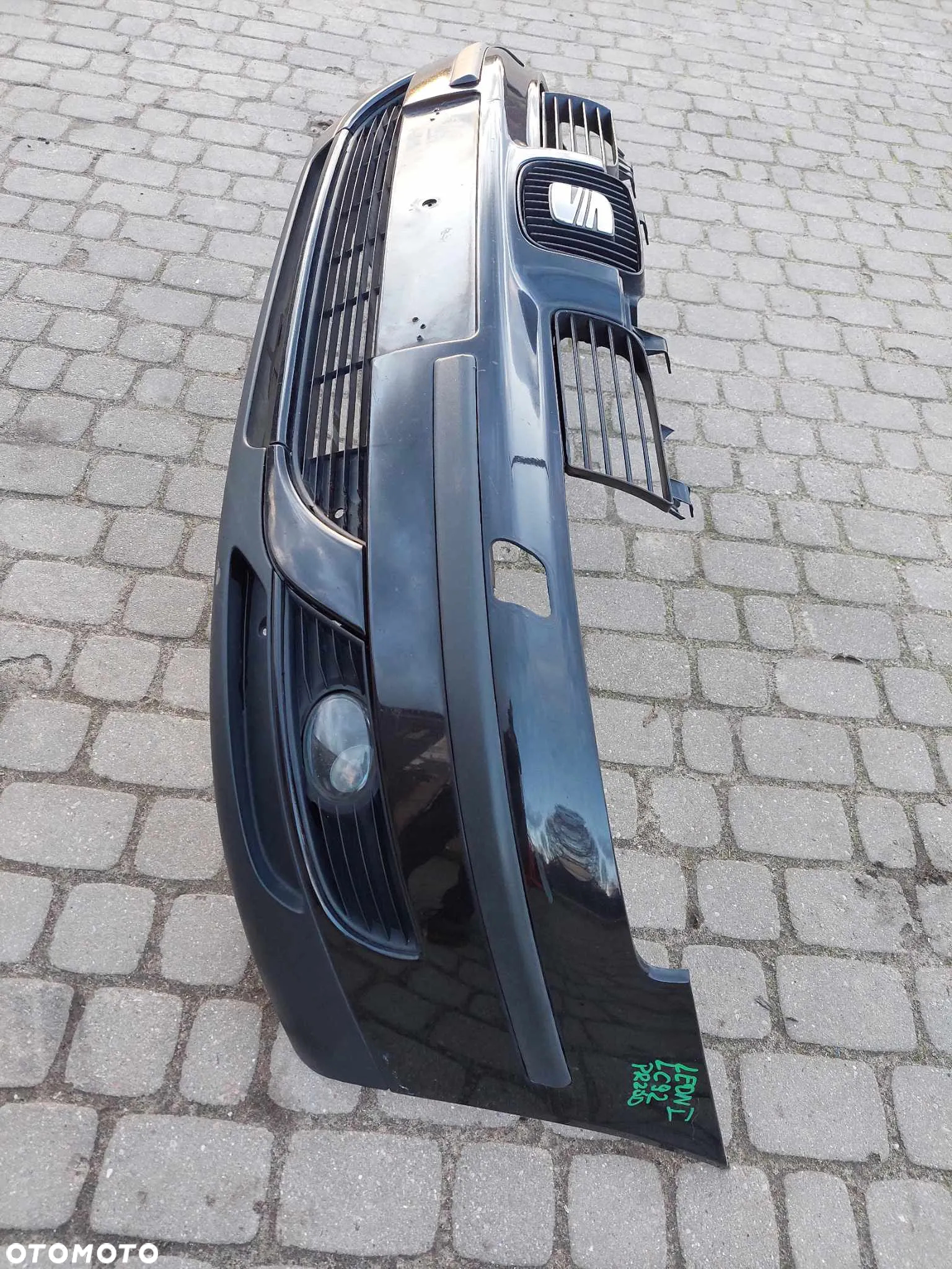 ZDERZAK PRZÓD Przedni Spryskiwacze SEAT LEON I LC9Z - 2