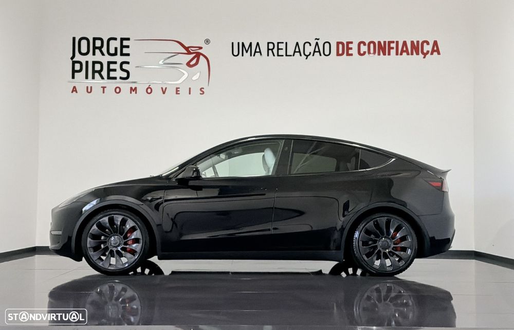 Tesla Model Y Performance Dual Motor AWD - 5