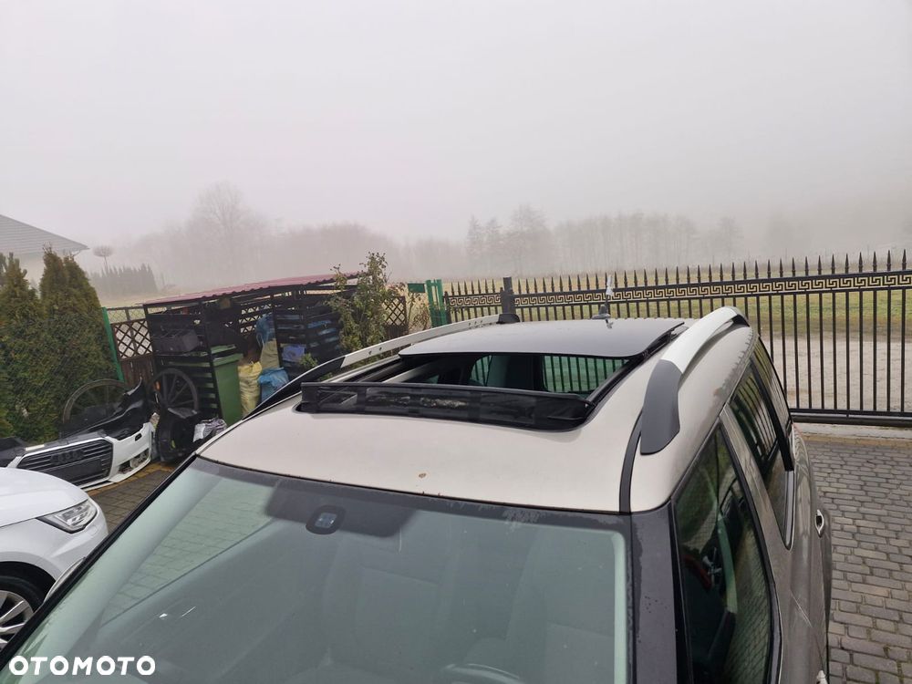 Skoda Yeti 2.0 TDI 4x4 Ambition PLUS EDITION - 8