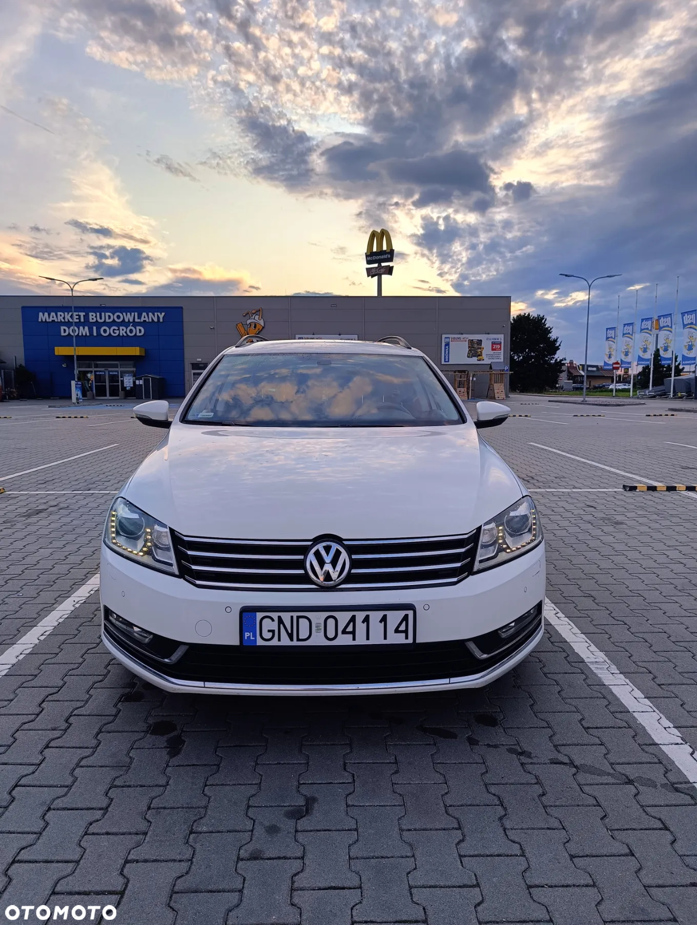 Volkswagen Passat Variant 1.6 TDI BlueMotion Technology Business Edition - 6