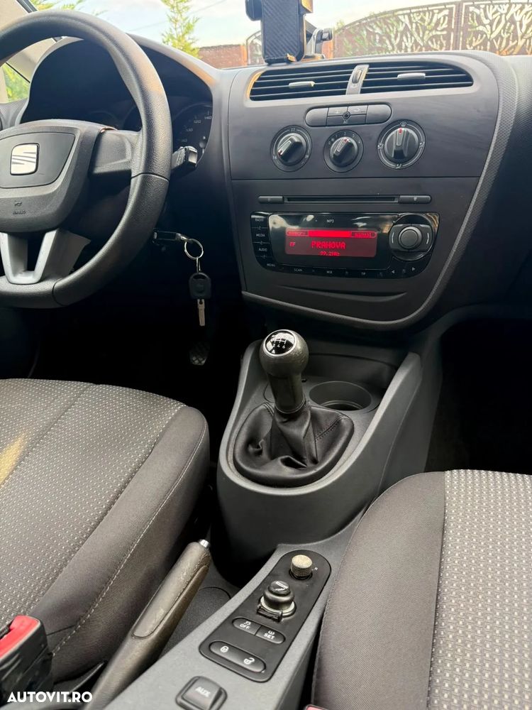SEAT Leon 2010 — imagine 15