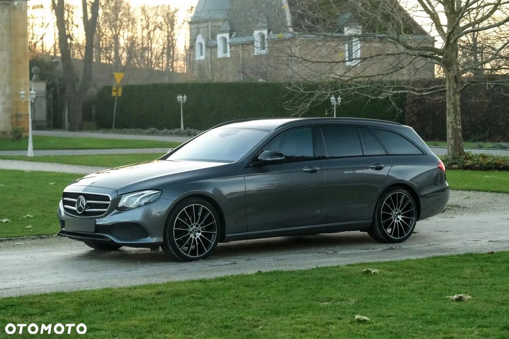 Mercedes-Benz Klasa E 220 d 9G-TRONIC - 9