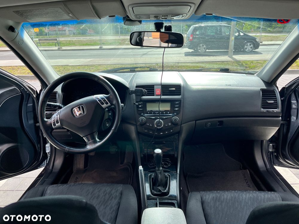 Honda Accord 2.0 Executive - 10