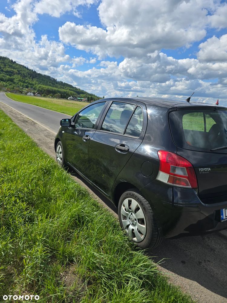 Toyota Yaris - 7